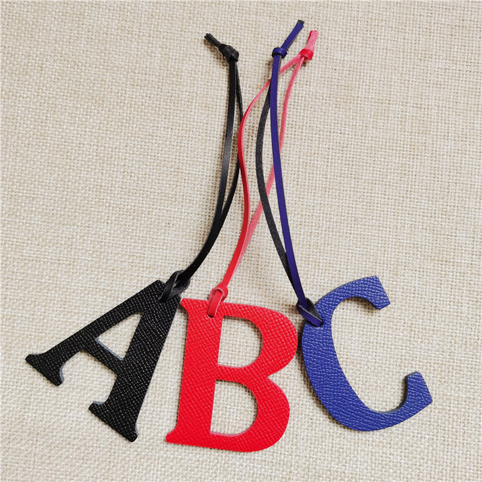 English Letter A B C D E F G A - Monogram Keychain Leather 评论和价格