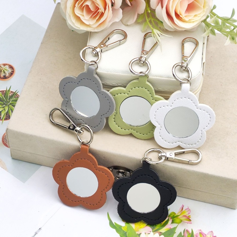 Flower Petal Shaped Mirror Bag - Initial Ring Custom 评论和价格